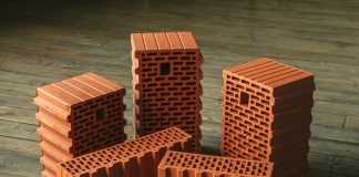 Материалы для облицовки стен, фасадов зданий и отделки территорий