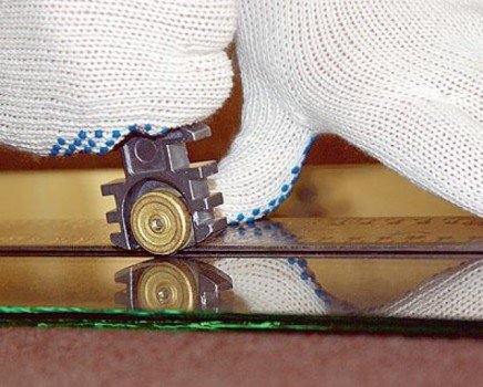 Стеклорез: разновидности и работа с инструментом