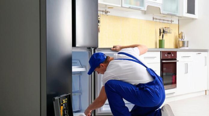 Особенности ремонта холодильника