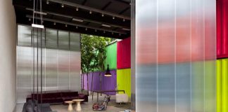 Что такое поликарбонат и где он применяется?