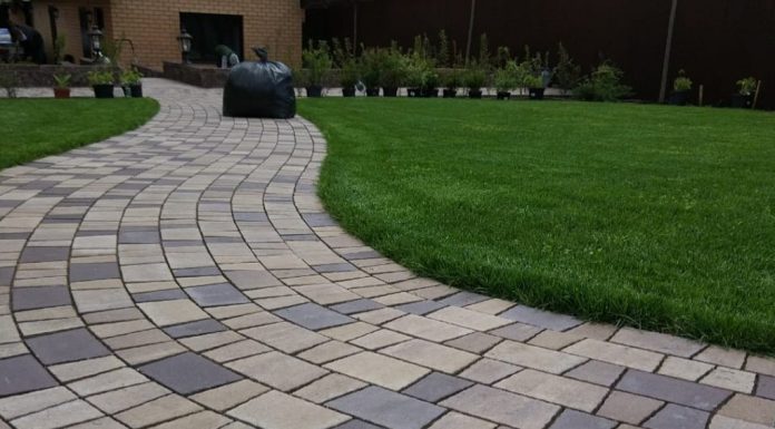 Важные стройматериалы: лицевой кирпич, керамический блок и тротуарная плитка