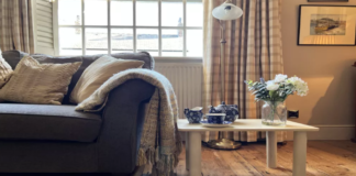 Как сделать журнальный столик, своими руками