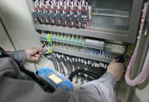Электромонтажные работы щитового оборудования: основные моменты