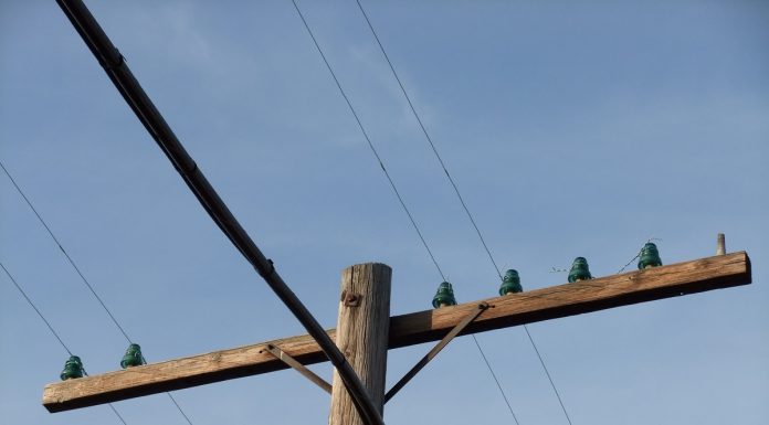 Деревянная опора ЛЭП: особенности и плюсы