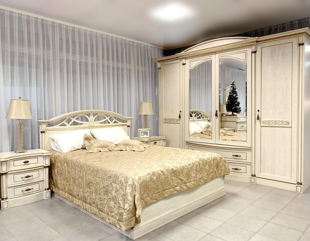 Спальня в классическом итальянском стиле