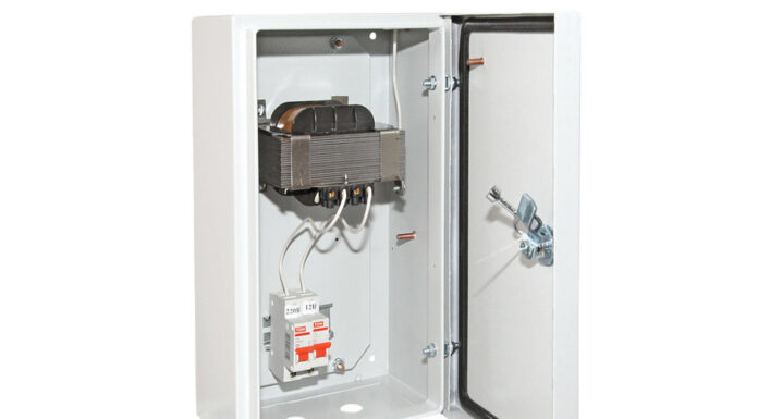 Приобретение такого товара как ящики с понижающим трансформатором Зе Энерго в Екатеринбурге