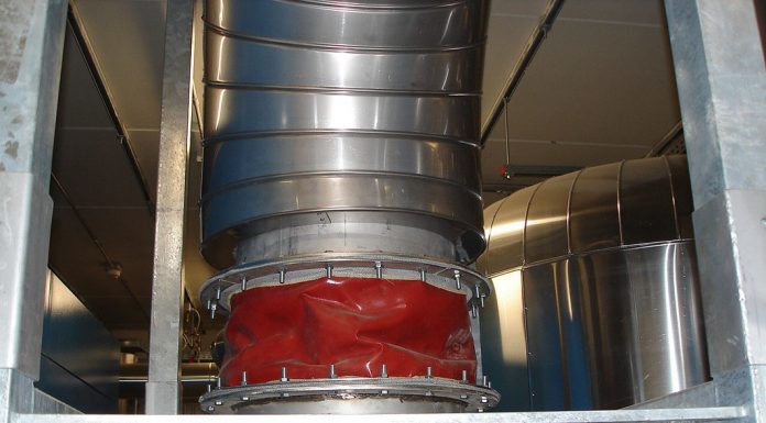 Тканевые компенсаторы – важная деталь в сложных механизмах.