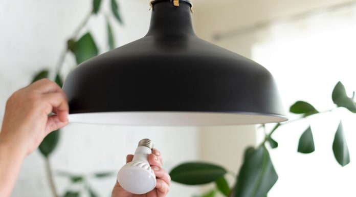 Потолочные и подвесные светильники: выберите качественное освещение freepik