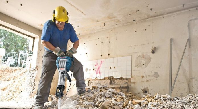 Демонтажные работы по сносу зданий и сооружений