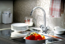 Смеситель как главный атрибут кухни и ванной комнаты