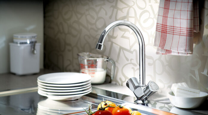 Смеситель как главный атрибут кухни и ванной комнаты