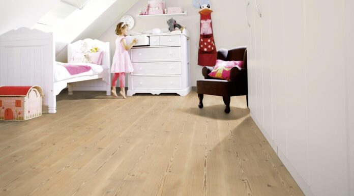 Какие основные характеристики у ламината перед другими покрытиями