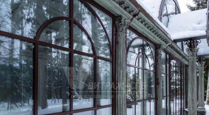 Остекление коттеджа: как большое количество стекол и света повлияет на пространство внутри дома