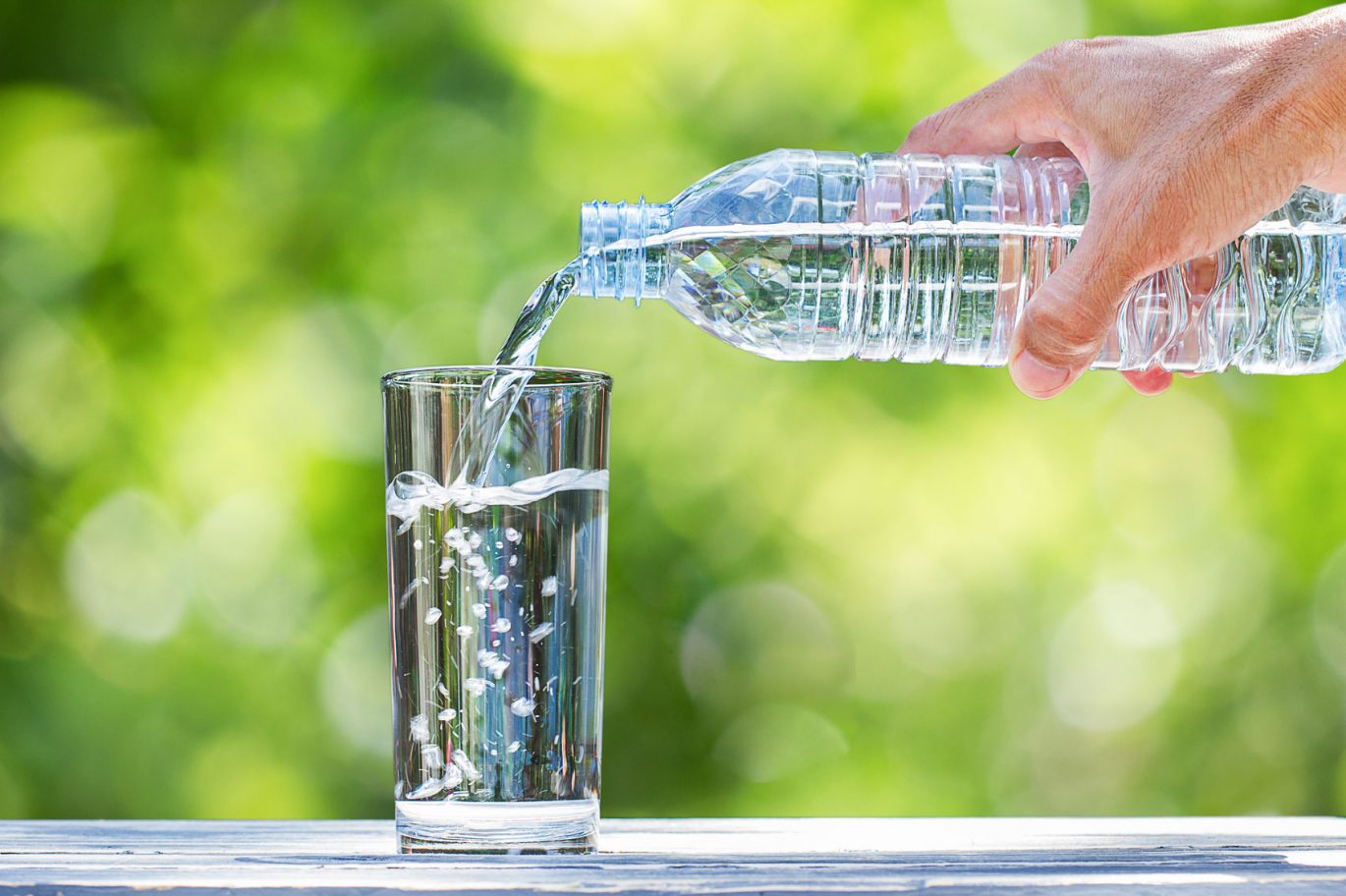 Очищаем воду в частном доме: водоподготовка, умягчители для водички