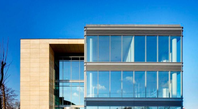 Виды и преимущества фасадного остекления