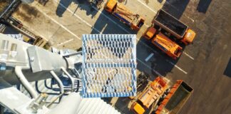 Стальная или деревянная конструкция, что выбрать?