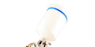 Быстрее и проще: плюсы применения краскораспылителя дома