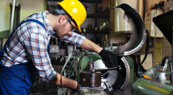 Токарный инструмент: из чего состоит, где приобрести детали?