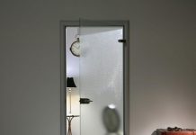 Стеклянные конструкции для дома и офиса: двери, ограждения и перегородки из стекла