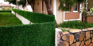 Забор из искусственной травы